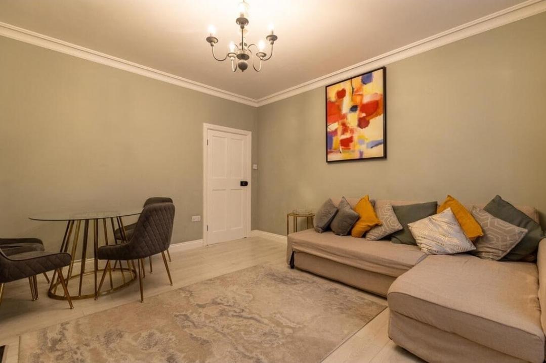 2bd Westminster Charming Nest Apartment