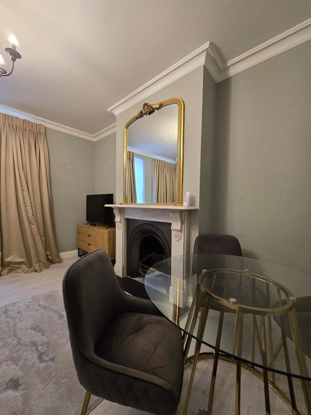 2bd Westminster Charming Nest * London